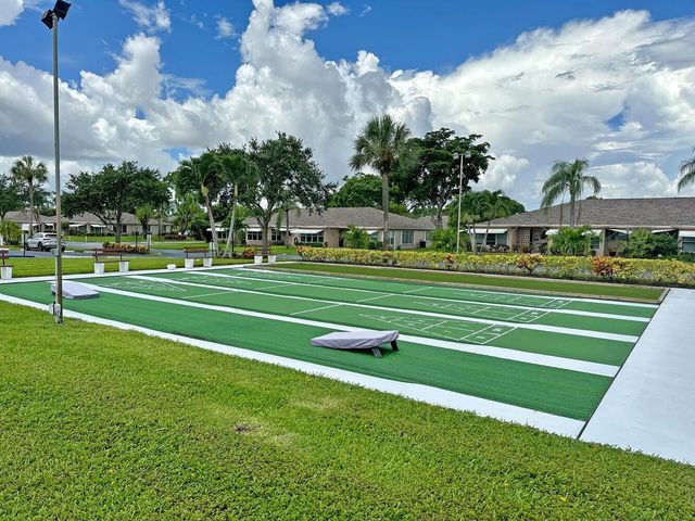 1382 High Point Way NE B, Delray Beach, FL 33445
