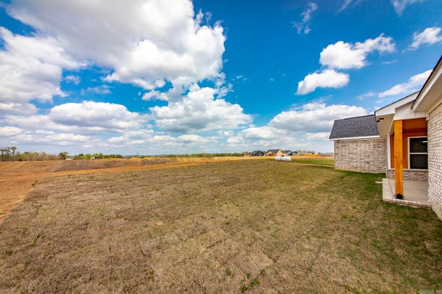 223 Michelle Drive, Beebe, AR 72012