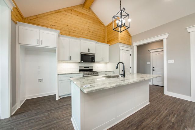 223 Michelle Drive, Beebe, AR 72012