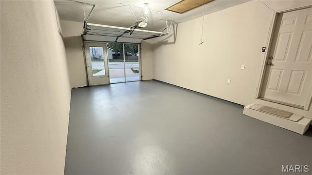 301 Ackerman Place, Troy, IL 62294