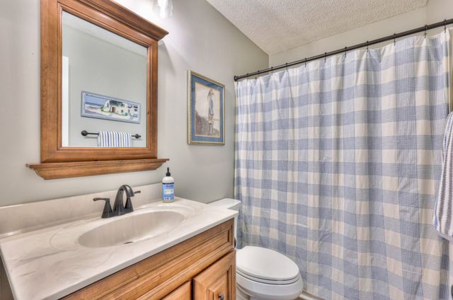 206 Amanda Dr, Bell Buckle, TN 37020