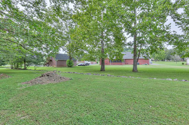 206 Amanda Dr, Bell Buckle, TN 37020