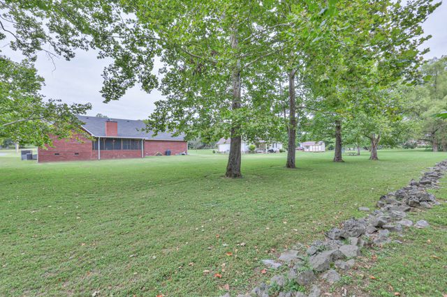 206 Amanda Dr, Bell Buckle, TN 37020