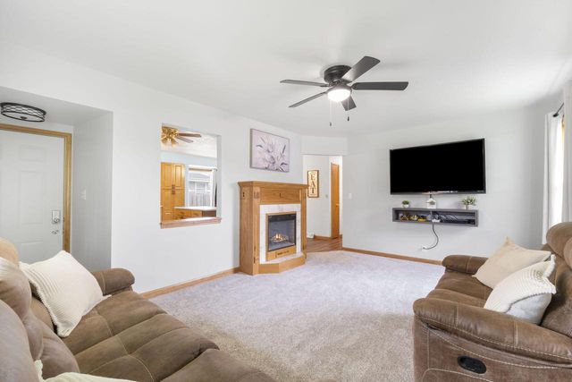4627 Kiley AVENUE, Milwaukee, WI 53223