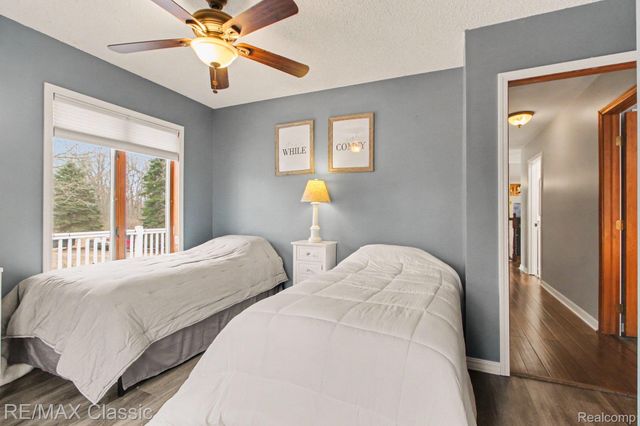 9800 Moon Road, Saline, MI 48176