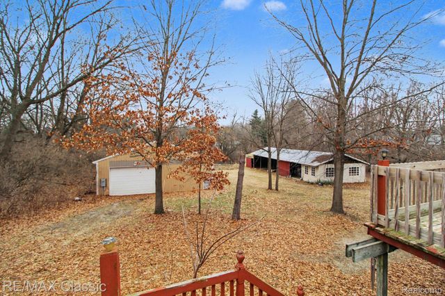 9800 Moon Road, Saline, MI 48176