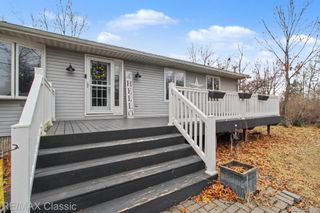 9800 Moon Road, Saline, MI 48176