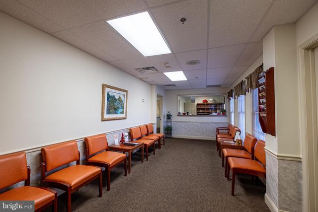 3450 OLD WASHINGTON RD #202, Waldorf, MD 20602