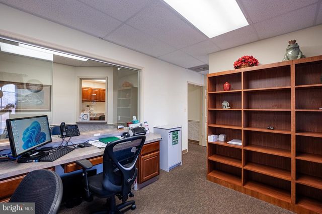 3450 OLD WASHINGTON RD #202, Waldorf, MD 20602