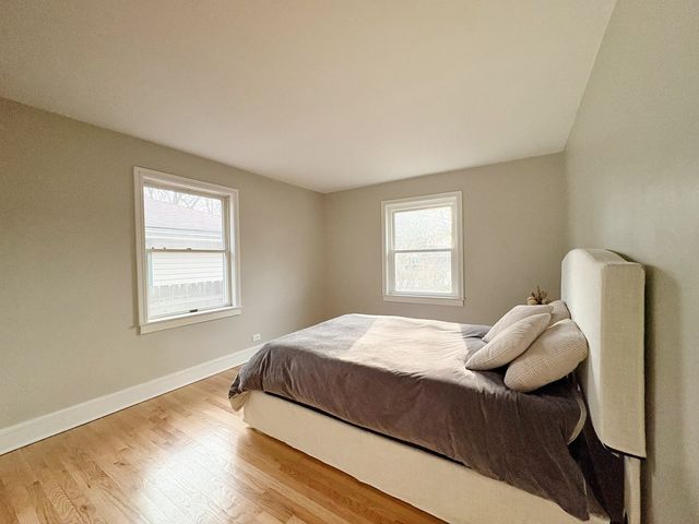 215 S Forest Avenue, Palatine, IL 60074