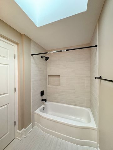 215 S Forest Avenue, Palatine, IL 60074