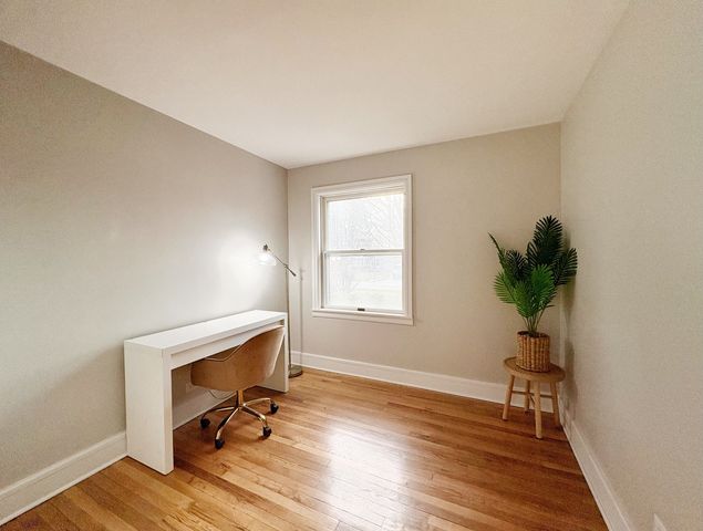 215 S Forest Avenue, Palatine, IL 60074