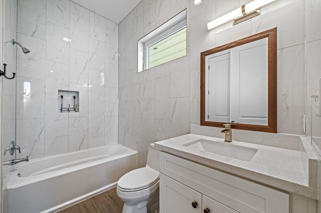 2218 Converse Street C, Houston, TX 77006