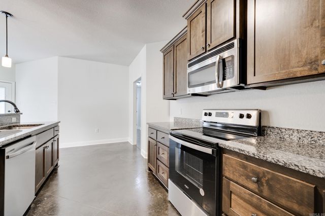 1655 S Donaghey Avenue, Conway, AR 72034