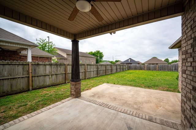 1655 S Donaghey Avenue, Conway, AR 72034