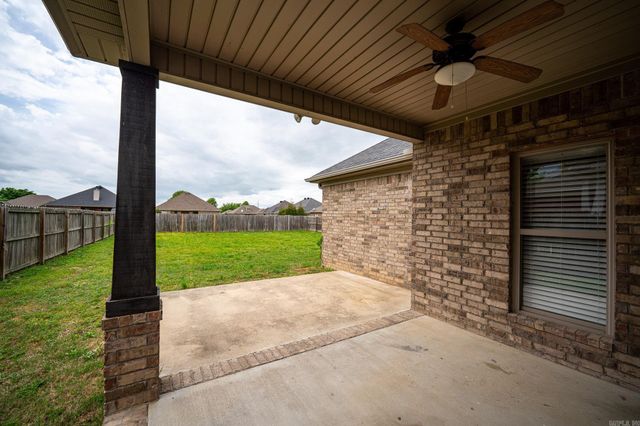 1655 S Donaghey Avenue, Conway, AR 72034