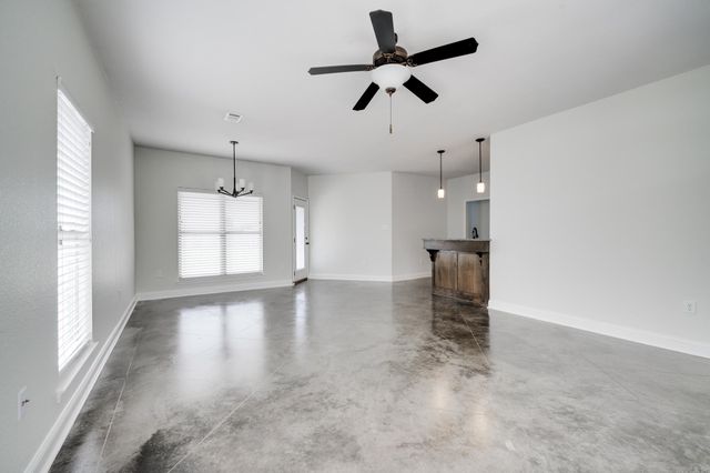 1655 S Donaghey Avenue, Conway, AR 72034
