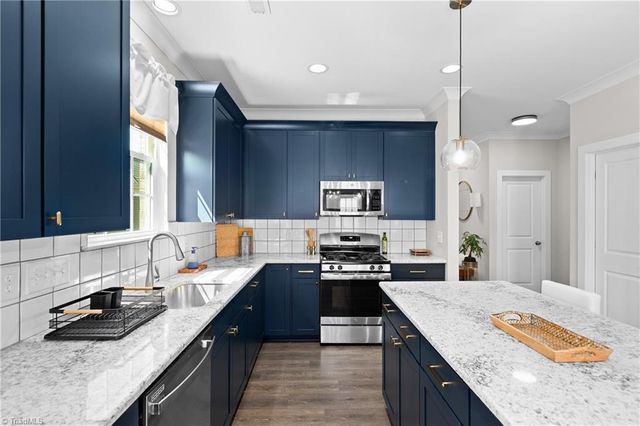 1425 Blooming Mountain Way, Kernersville, NC 27284