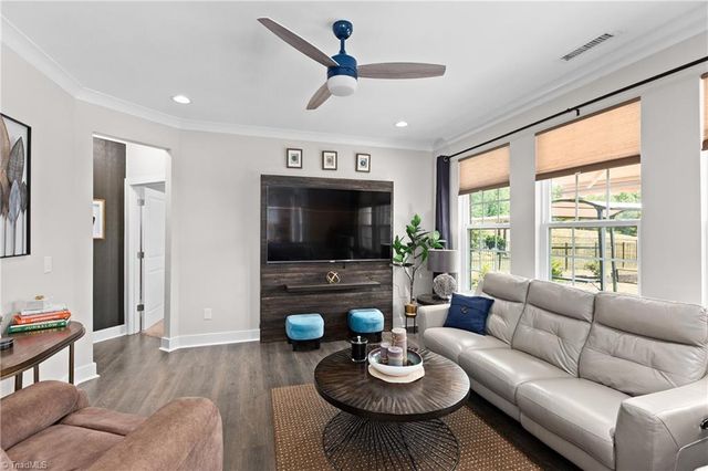 1425 Blooming Mountain Way, Kernersville, NC 27284