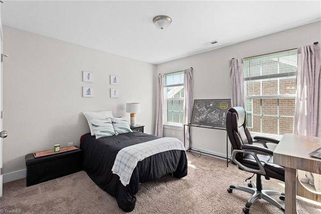 1425 Blooming Mountain Way, Kernersville, NC 27284