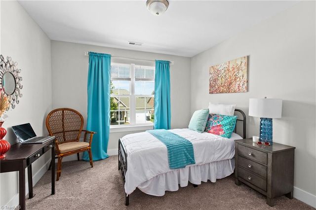 1425 Blooming Mountain Way, Kernersville, NC 27284