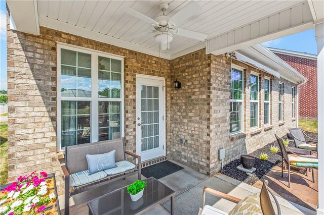 1425 Blooming Mountain Way, Kernersville, NC 27284