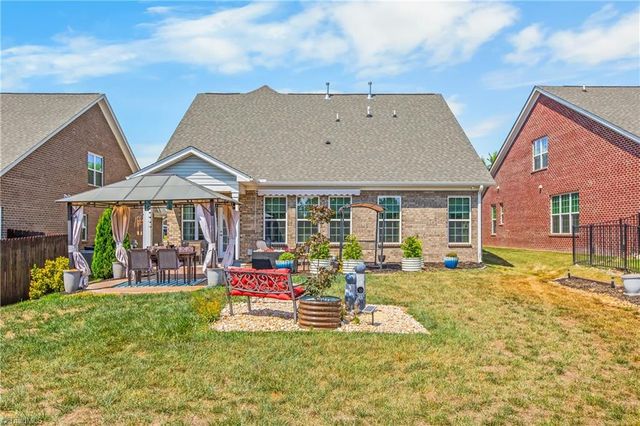 1425 Blooming Mountain Way, Kernersville, NC 27284