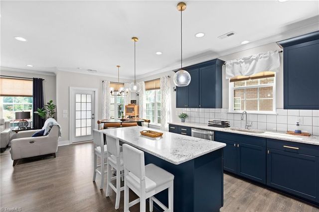 1425 Blooming Mountain Way, Kernersville, NC 27284