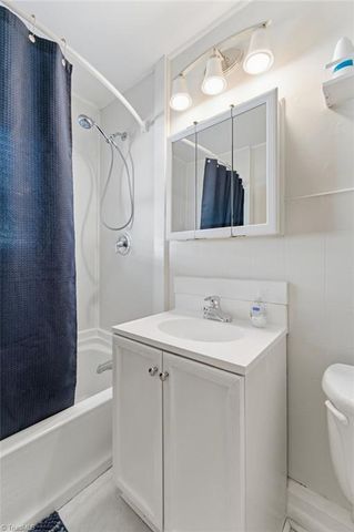 15 Church Street, Thomasville, NC 27360