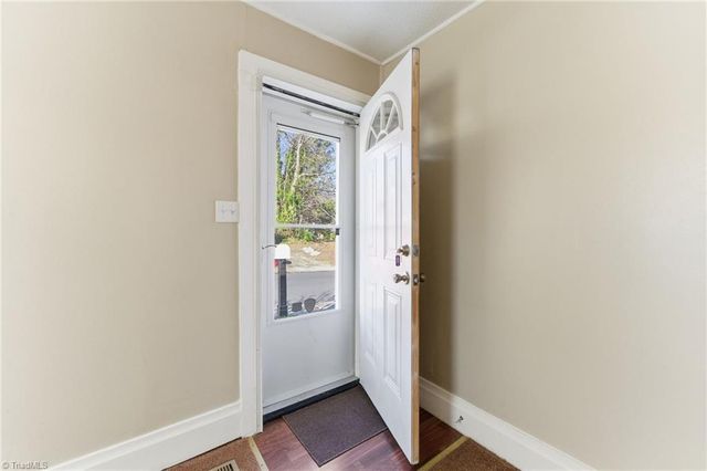 15 Church Street, Thomasville, NC 27360