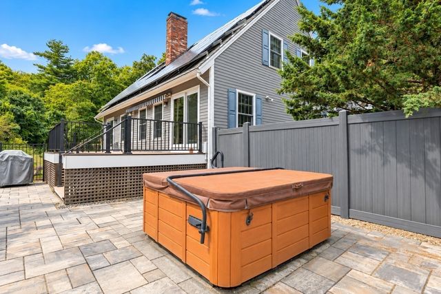 425 Howard Street, Northborough, MA 01532
