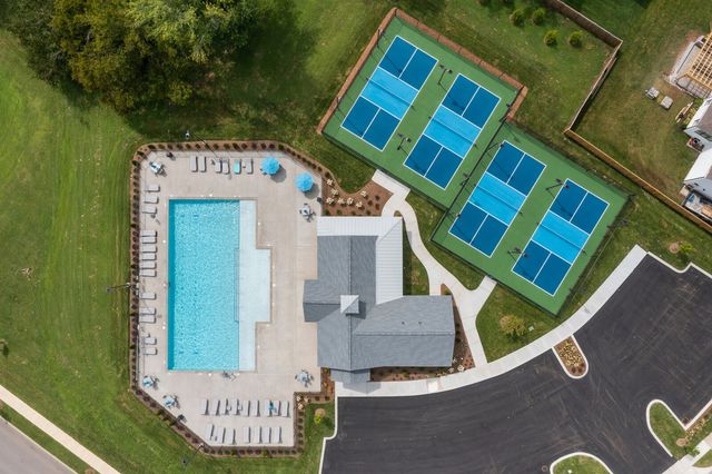 2088 Conductor Ln, Thompsons Station, TN 37179