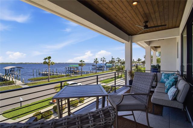 1912 RIVERSIDE DRIVE E, Bradenton, FL 34208