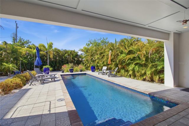 1912 RIVERSIDE DRIVE E, Bradenton, FL 34208