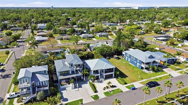 1912 RIVERSIDE DRIVE E, Bradenton, FL 34208