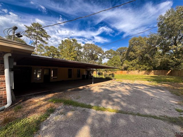 15331 Lake Lamond Road, Conroe, TX 77384