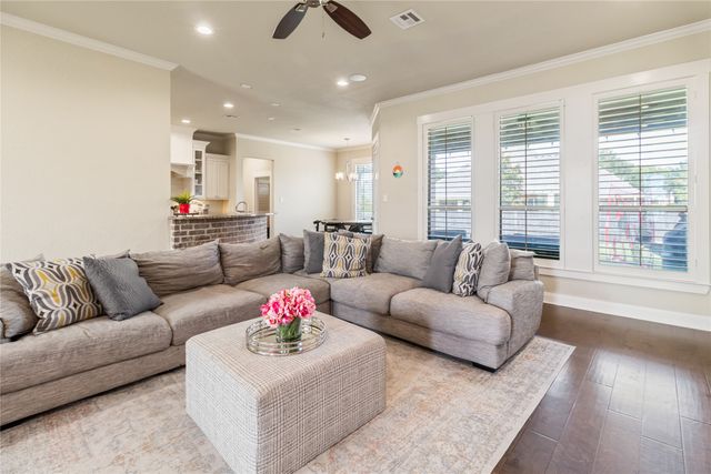 507 Stone Canyon Drive, Waco, TX 76657