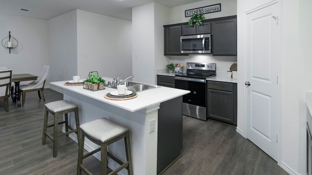 204 Van Horn Drive, Terrell, TX 75160