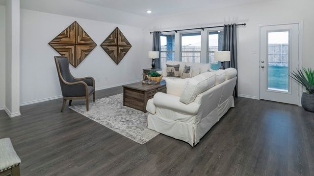 204 Van Horn Drive, Terrell, TX 75160
