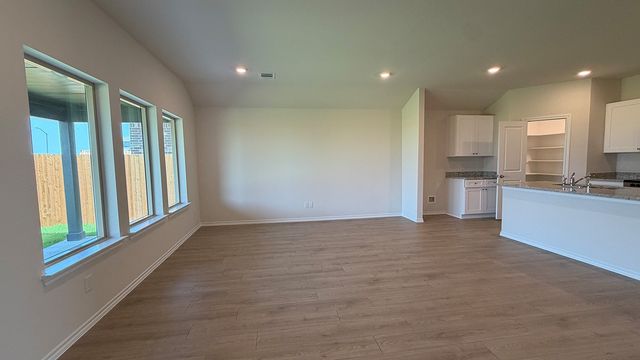 204 Van Horn Drive, Terrell, TX 75160