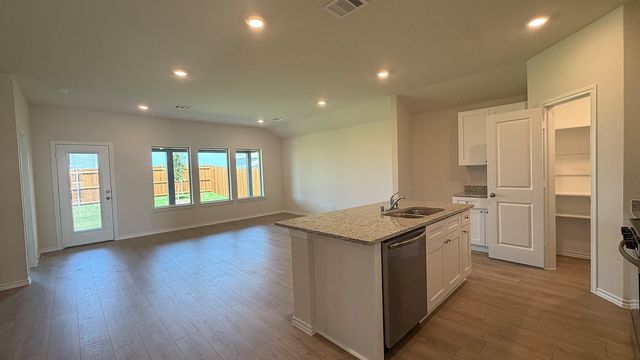 204 Van Horn Drive, Terrell, TX 75160
