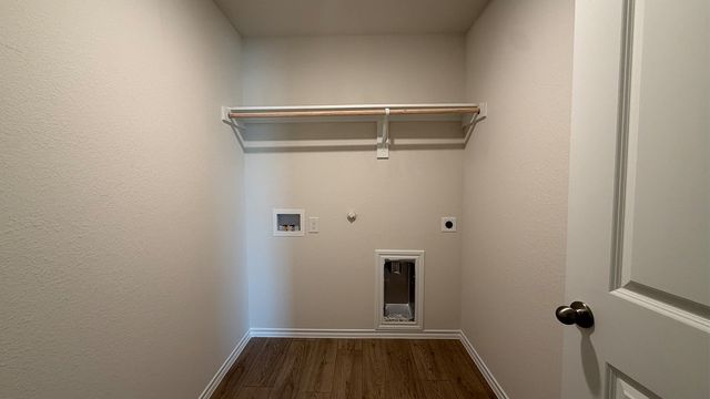 204 Van Horn Drive, Terrell, TX 75160