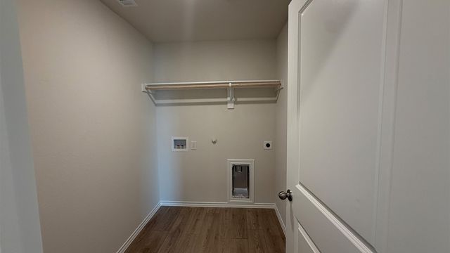 204 Van Horn Drive, Terrell, TX 75160