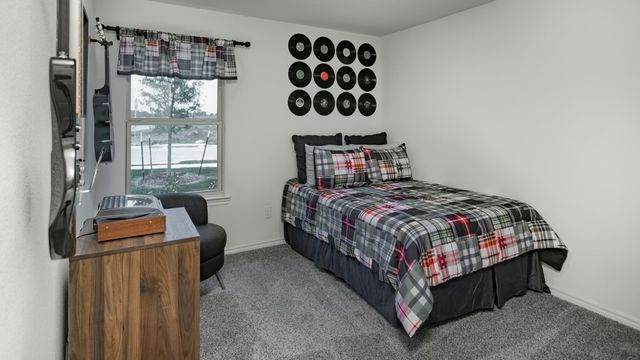 204 Van Horn Drive, Terrell, TX 75160