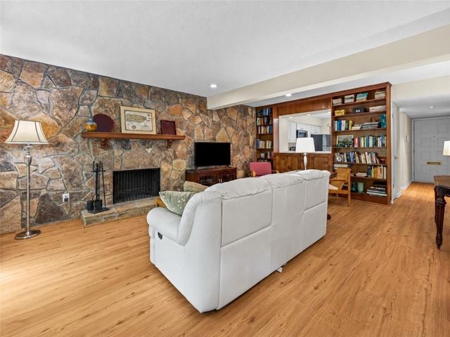 1237 Druid Knoll Drive NE, Brookhaven, GA 30319