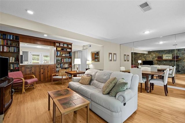 1237 Druid Knoll Drive NE, Brookhaven, GA 30319