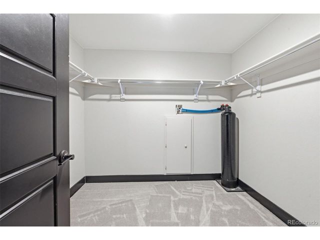 21412 E 61st Dr, Aurora, CO 80019