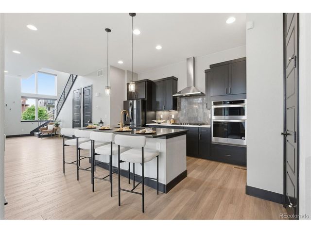 21412 E 61st Dr, Aurora, CO 80019