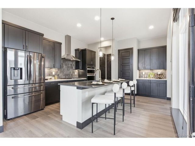 21412 E 61st Dr, Aurora, CO 80019