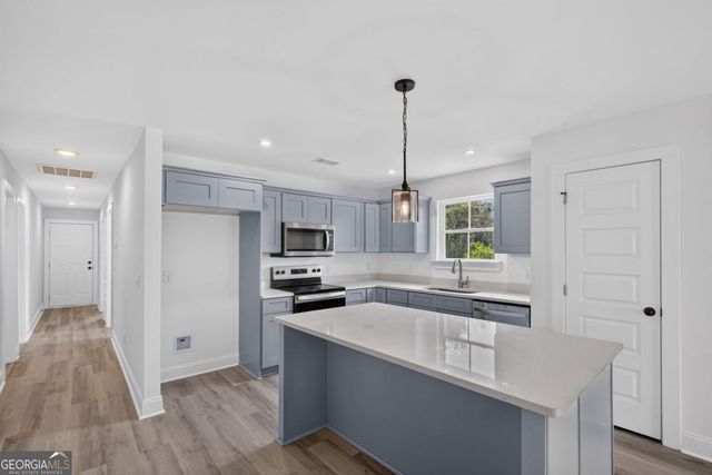 1061 Cassina Garden Way, Darien, GA 31305